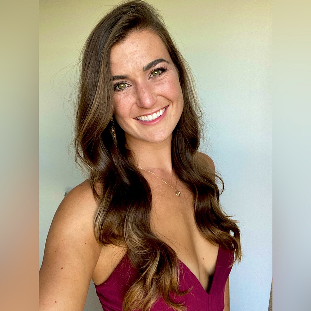 Meet your Posher, Danielle